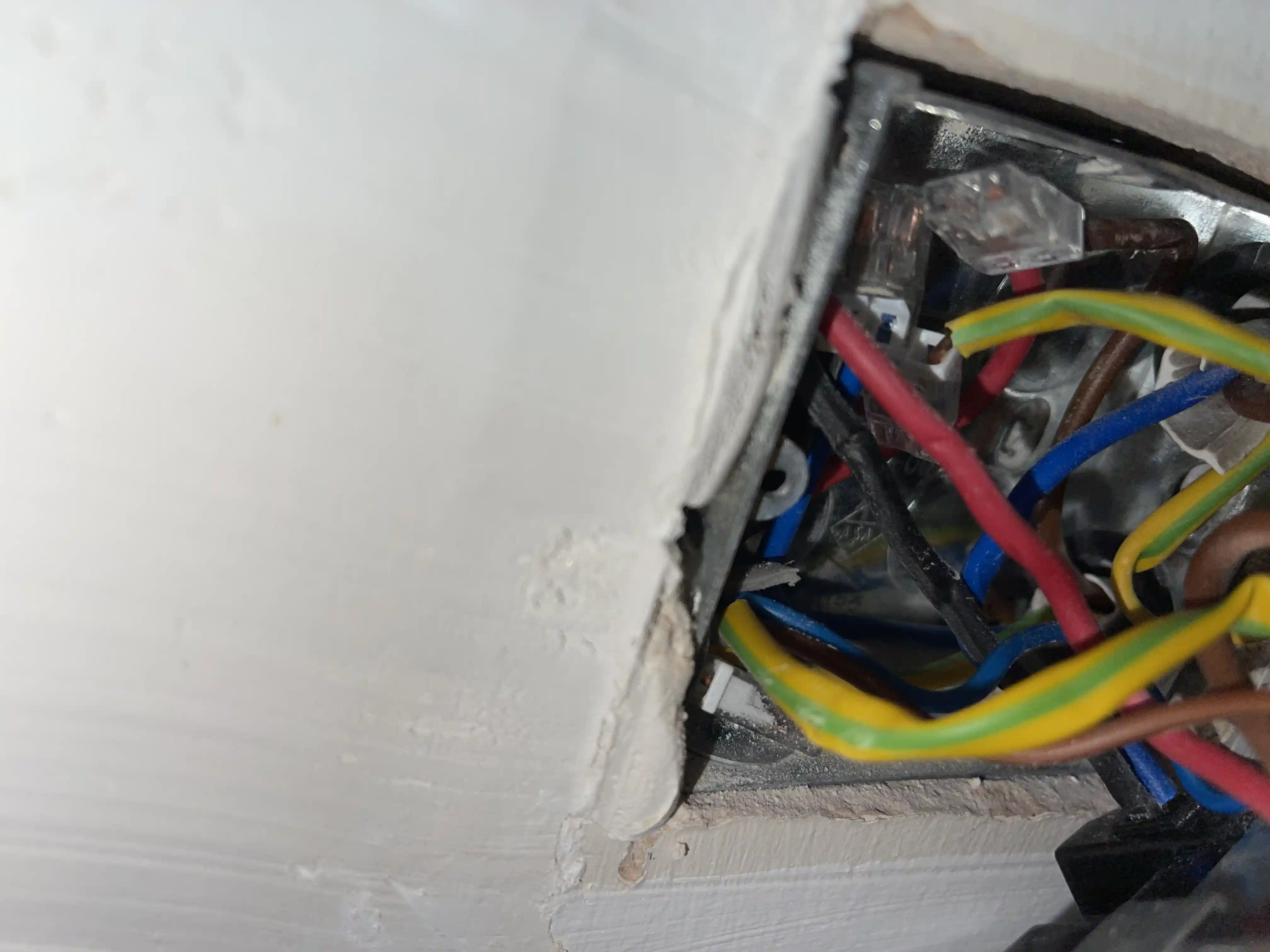 Emergency Electrician Gerrards Cross